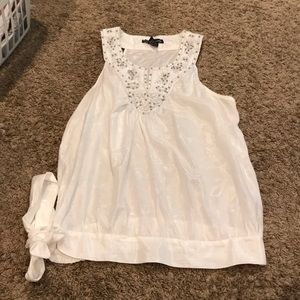 Simply irresistible blouse tank. White size M